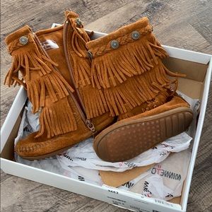 Minnetonka 3 layer fringe boot
